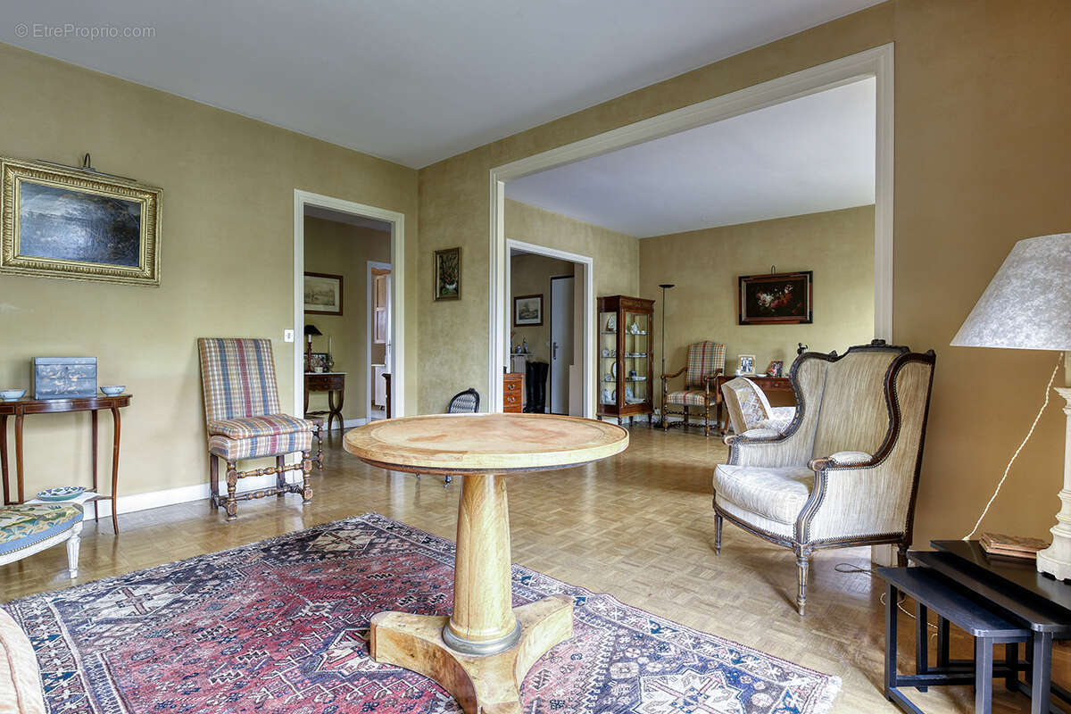 Appartement à VERSAILLES