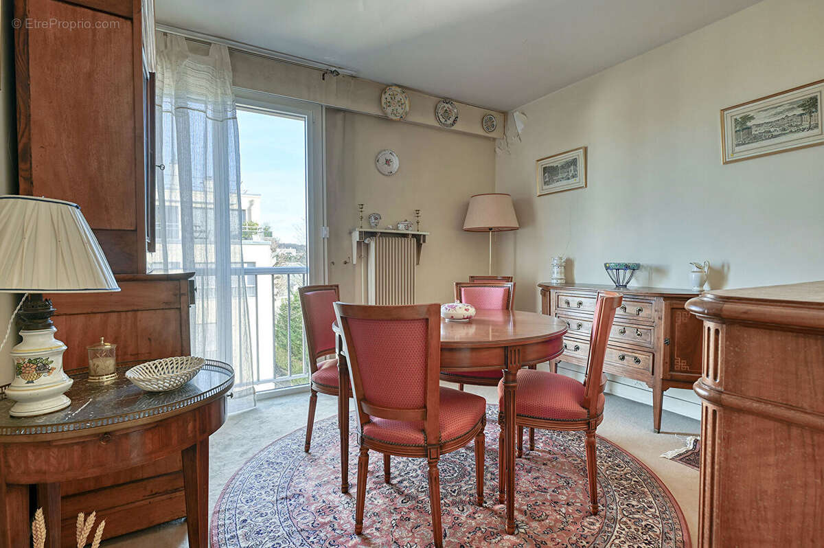 Appartement à VERSAILLES