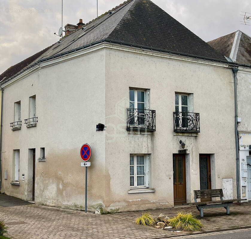 Maison à VEIGNE