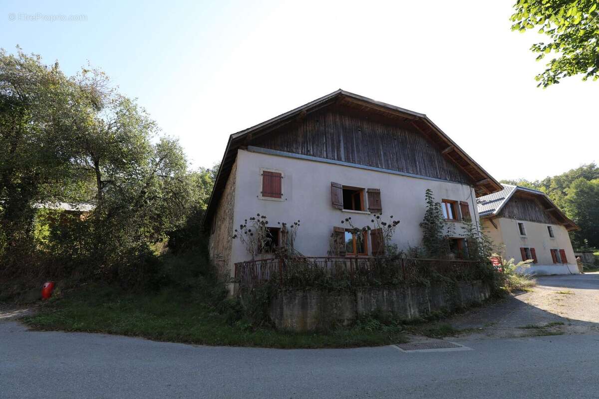 Maison à MENTHONNEX-EN-BORNES