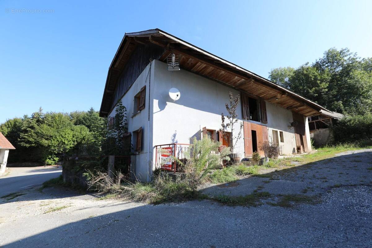 Maison à MENTHONNEX-EN-BORNES