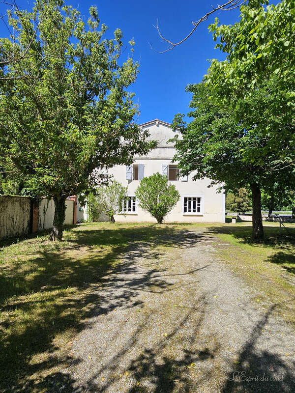 Maison à SAINT-SULPICE