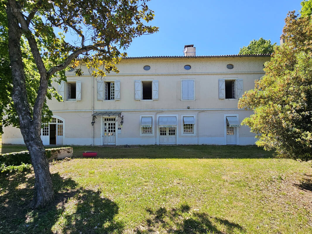 Maison à SAINT-SULPICE