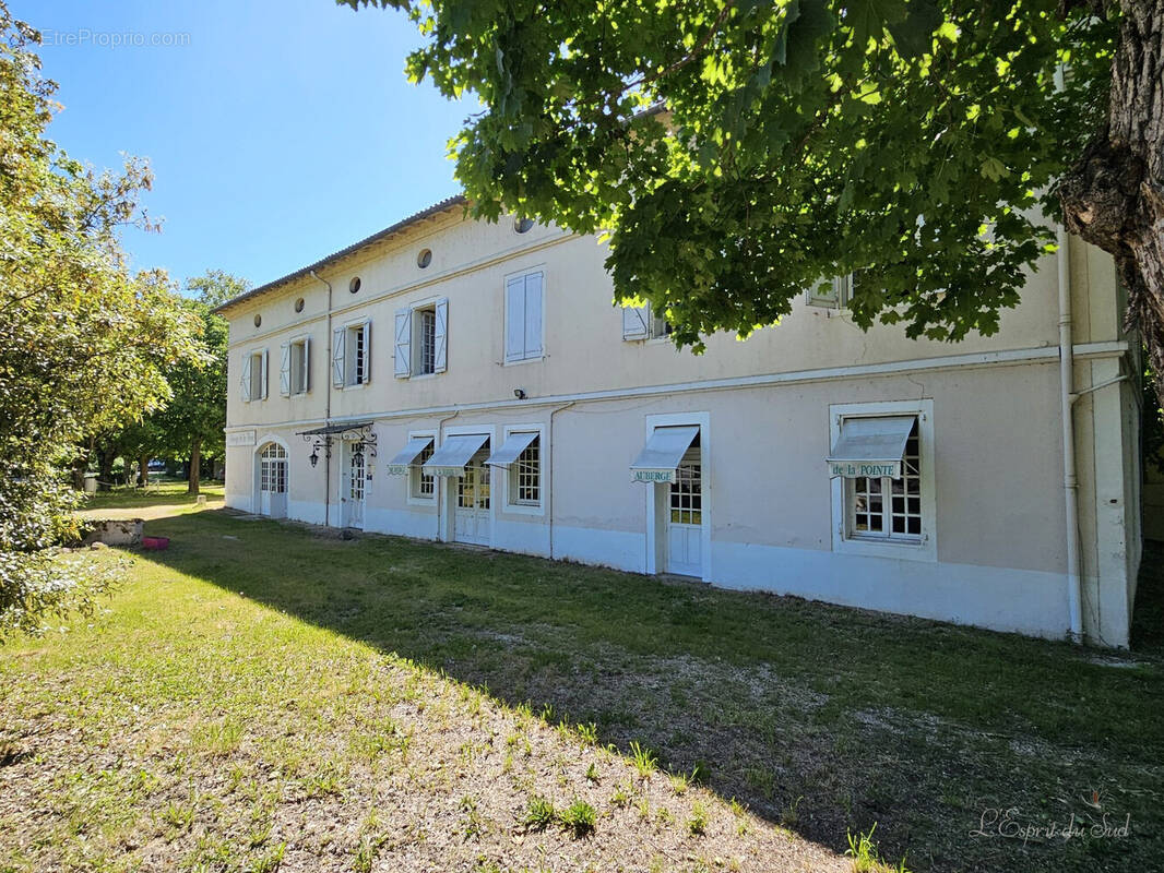 Appartement à SAINT-SULPICE