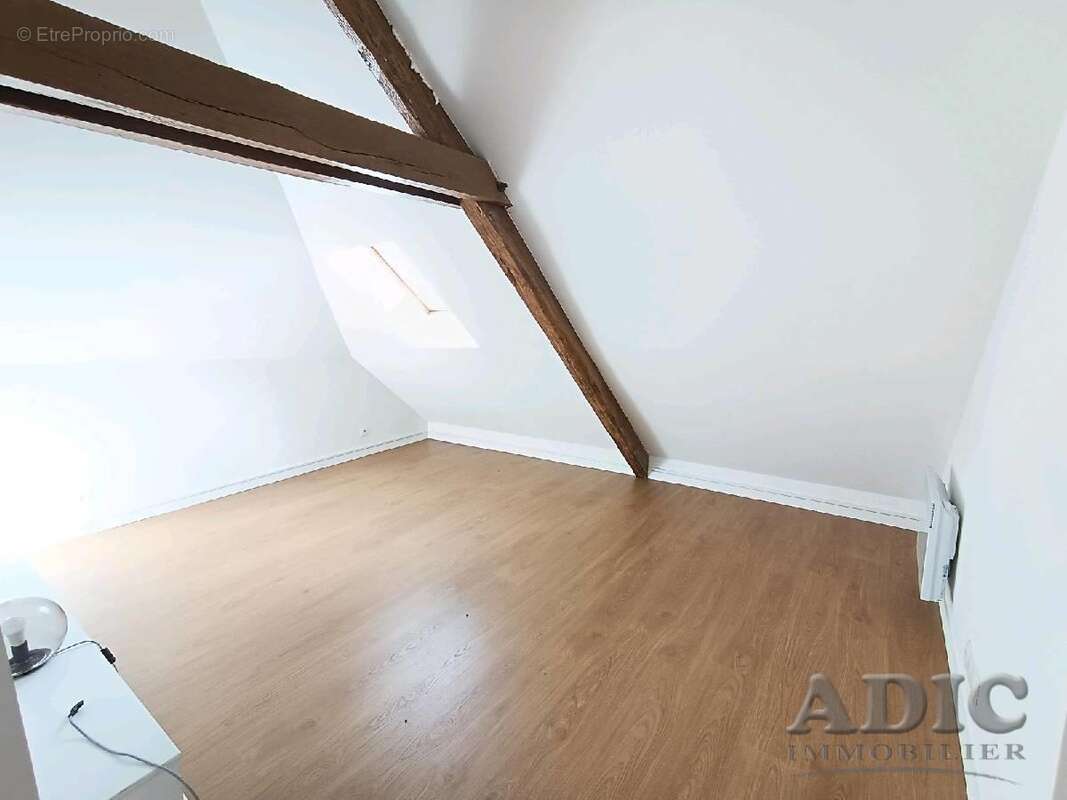 Appartement à LE PLESSIS-BELLEVILLE