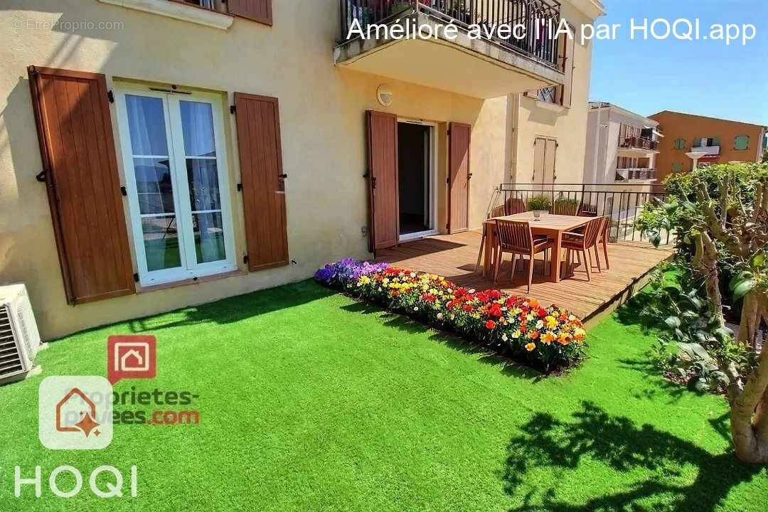 Appartement à ROQUEBRUNE-SUR-ARGENS