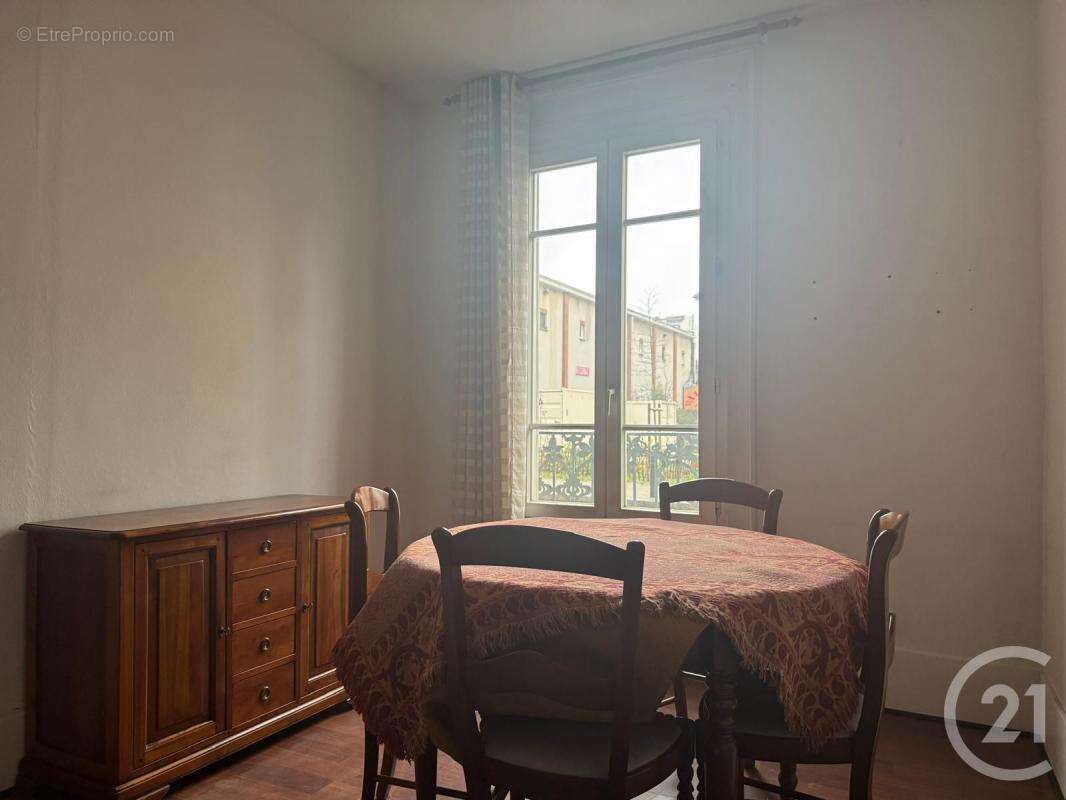 Appartement à FONTENAY-SOUS-BOIS