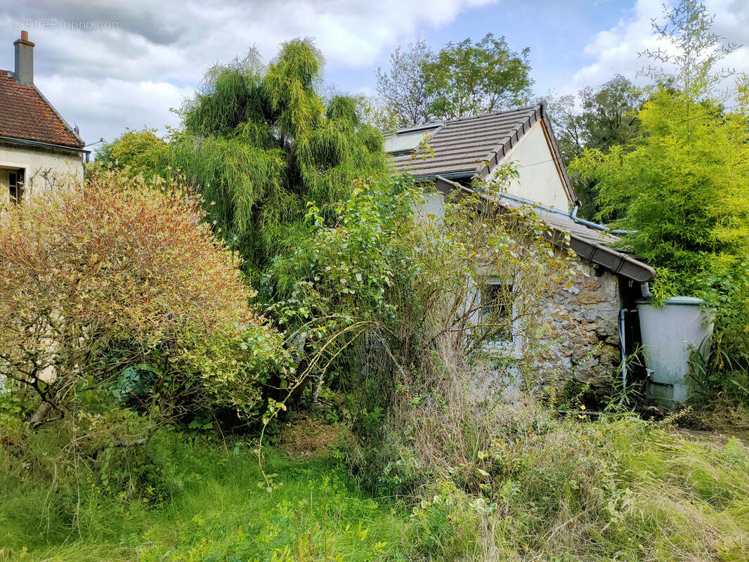 Maison à BOULLAY-LES-TROUX