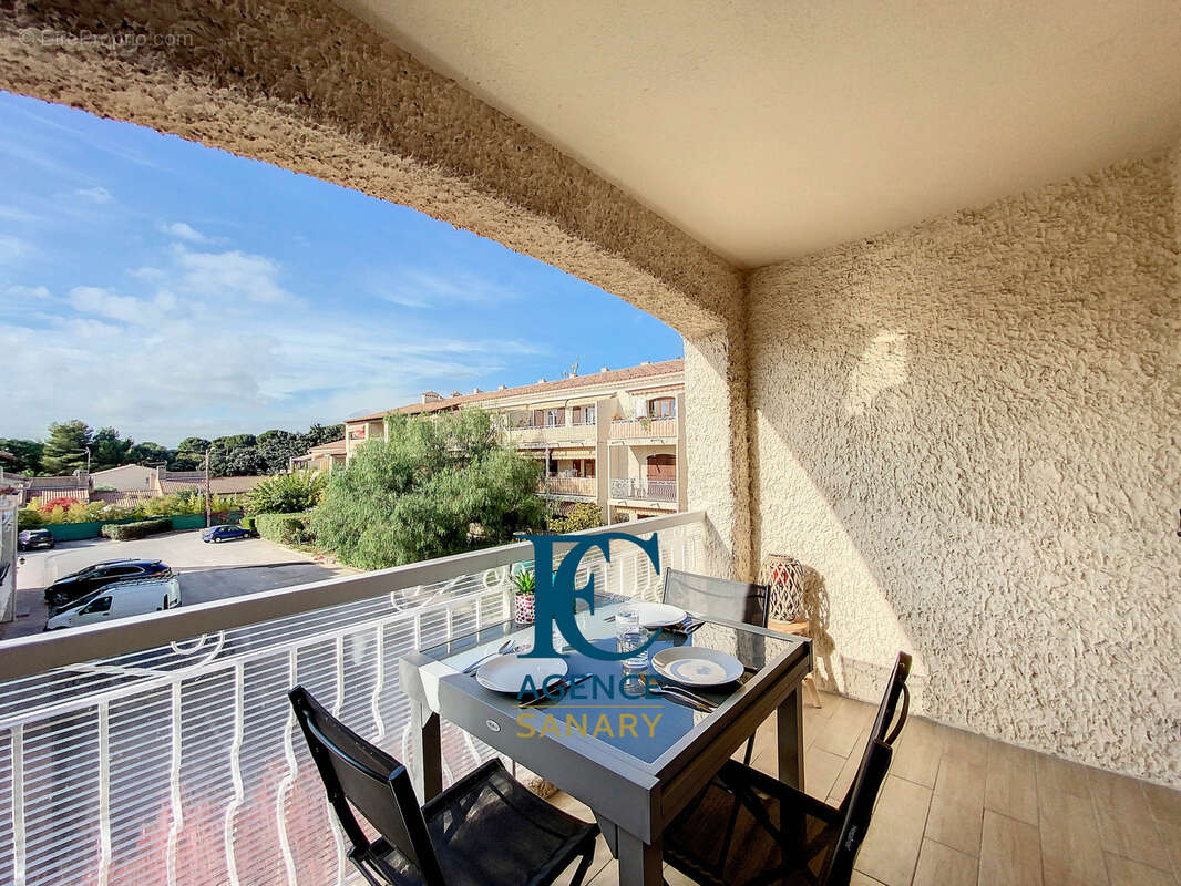 Appartement à SAINT-CYR-SUR-MER