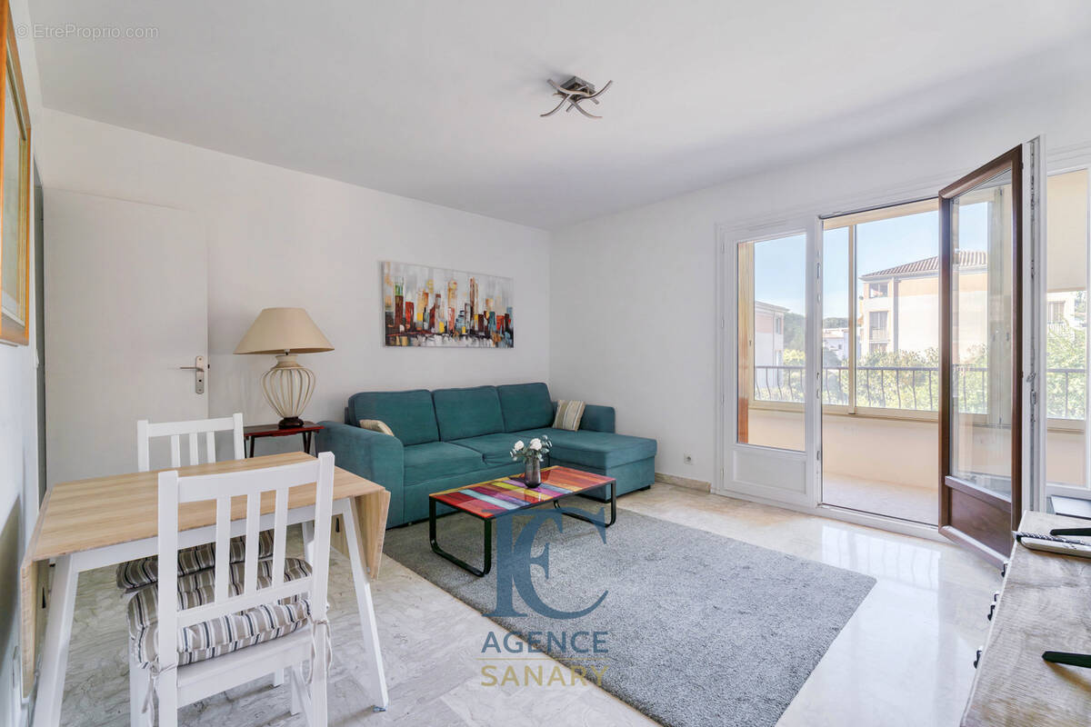 Appartement à SANARY-SUR-MER