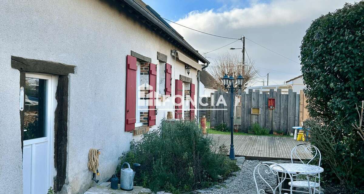 Maison à SAINT-HILAIRE-SAINT-MESMIN