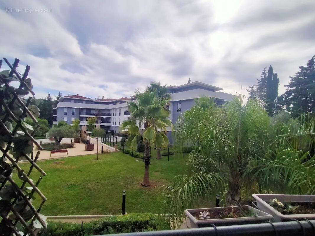 Appartement à MOUGINS