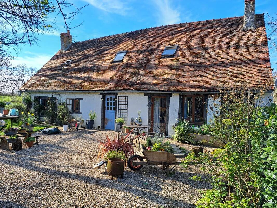 Maison à COULONGES