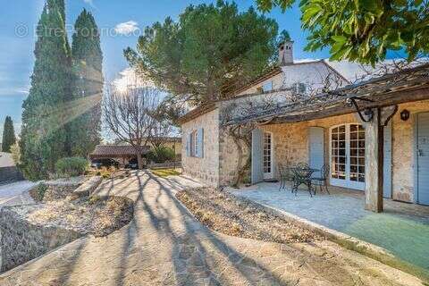 Maison à LE ROURET