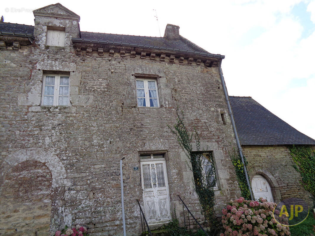 Maison à CRUGUEL