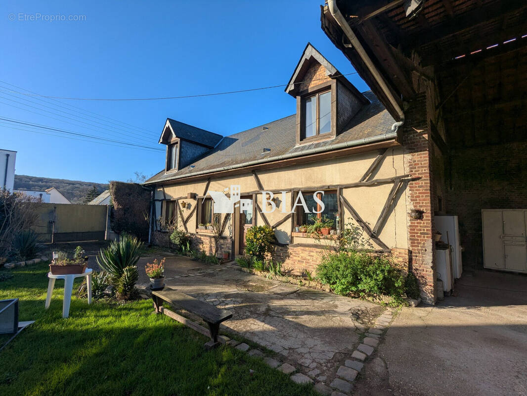 Maison à CAUDEBEC-LES-ELBEUF