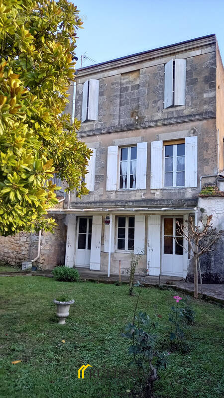 Maison à BLAYE