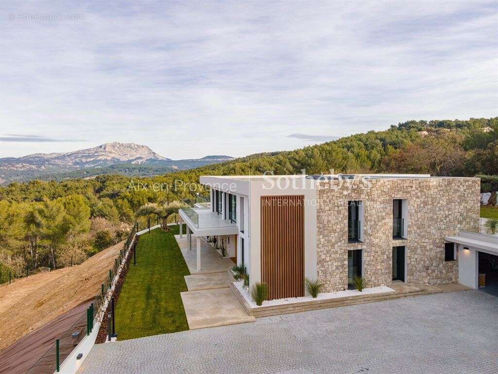 Maison à AIX-EN-PROVENCE