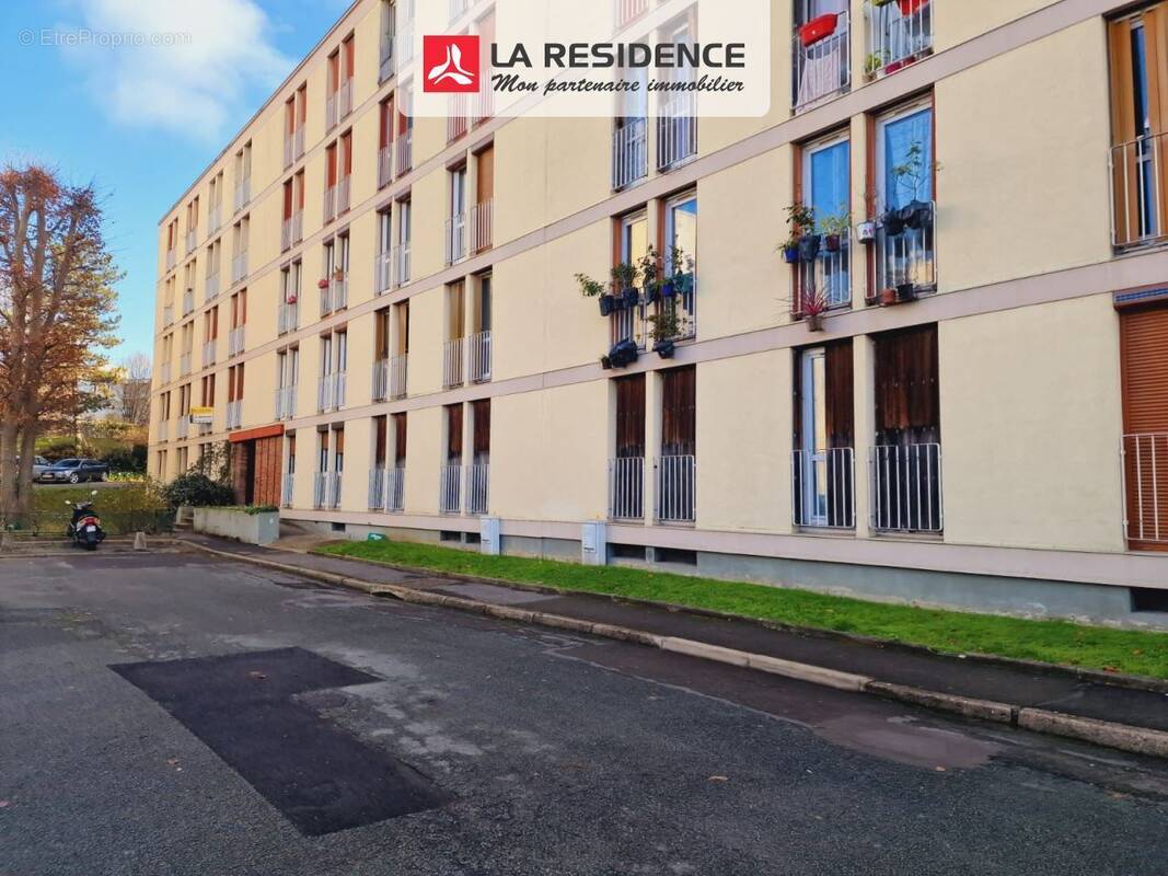 Appartement à GARGES-LES-GONESSE