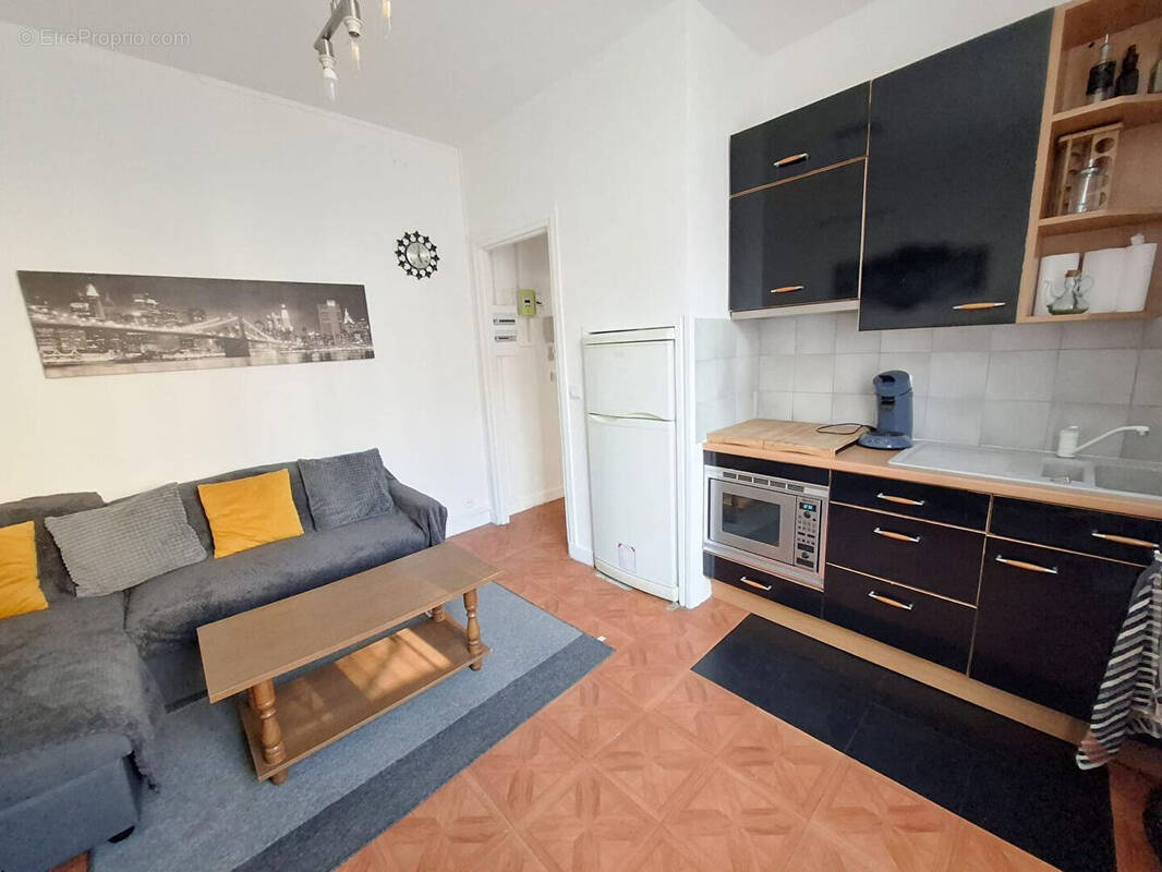 Appartement à PARIS-18E