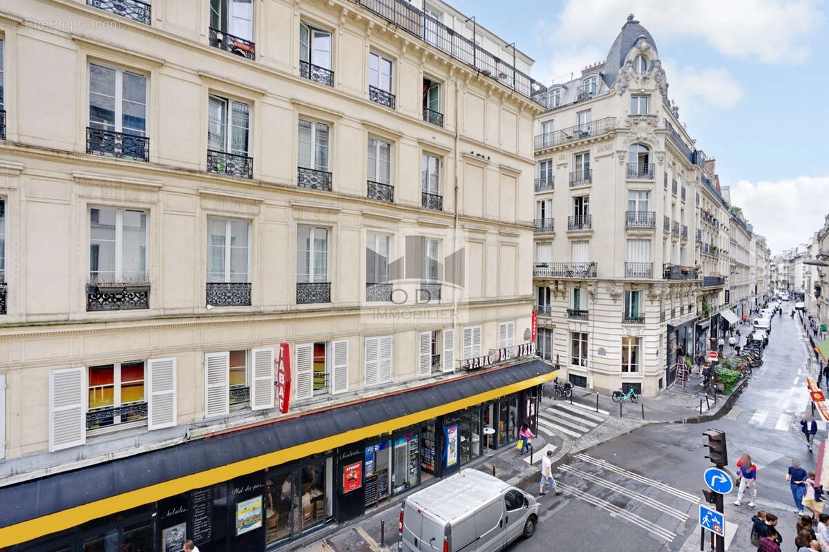 Appartement à PARIS-10E