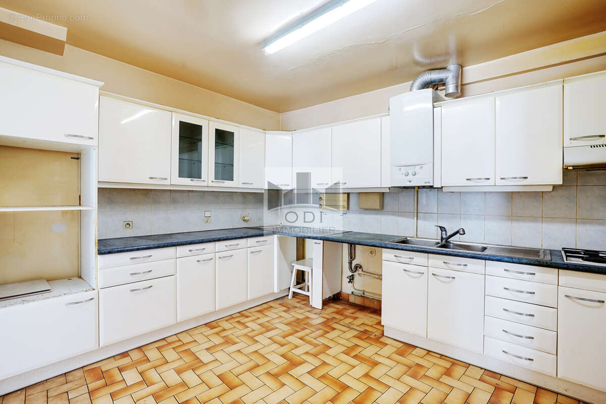 Appartement à PARIS-10E