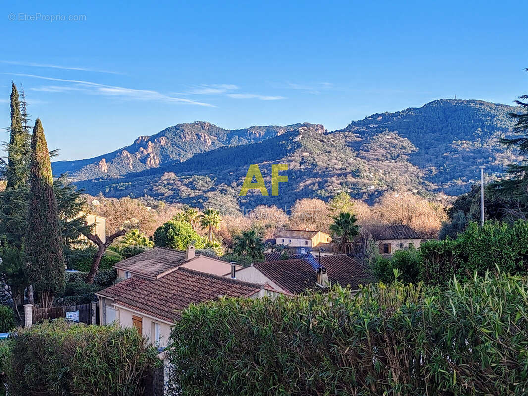 Maison à LES ADRETS-DE-L&#039;ESTEREL