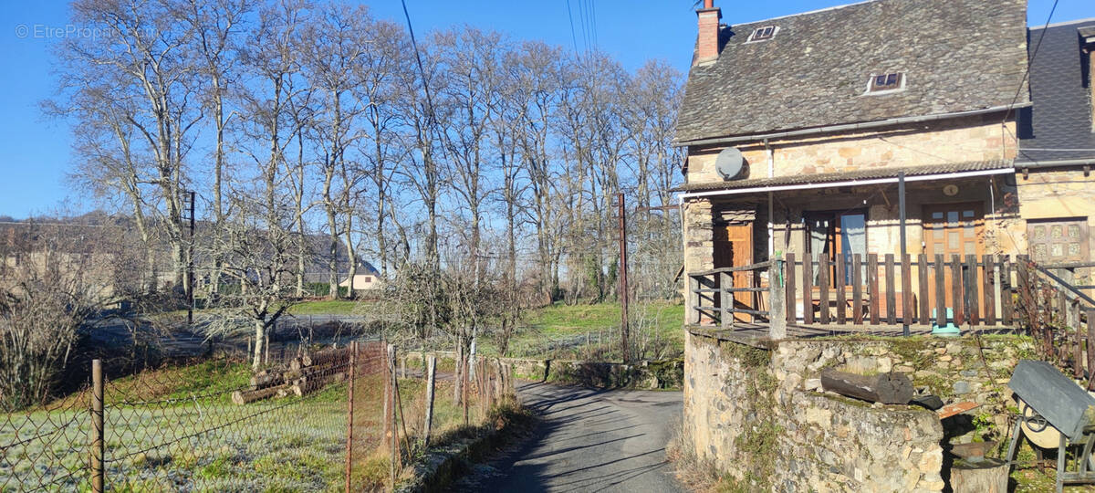 Maison à SAINT-COME-D&#039;OLT