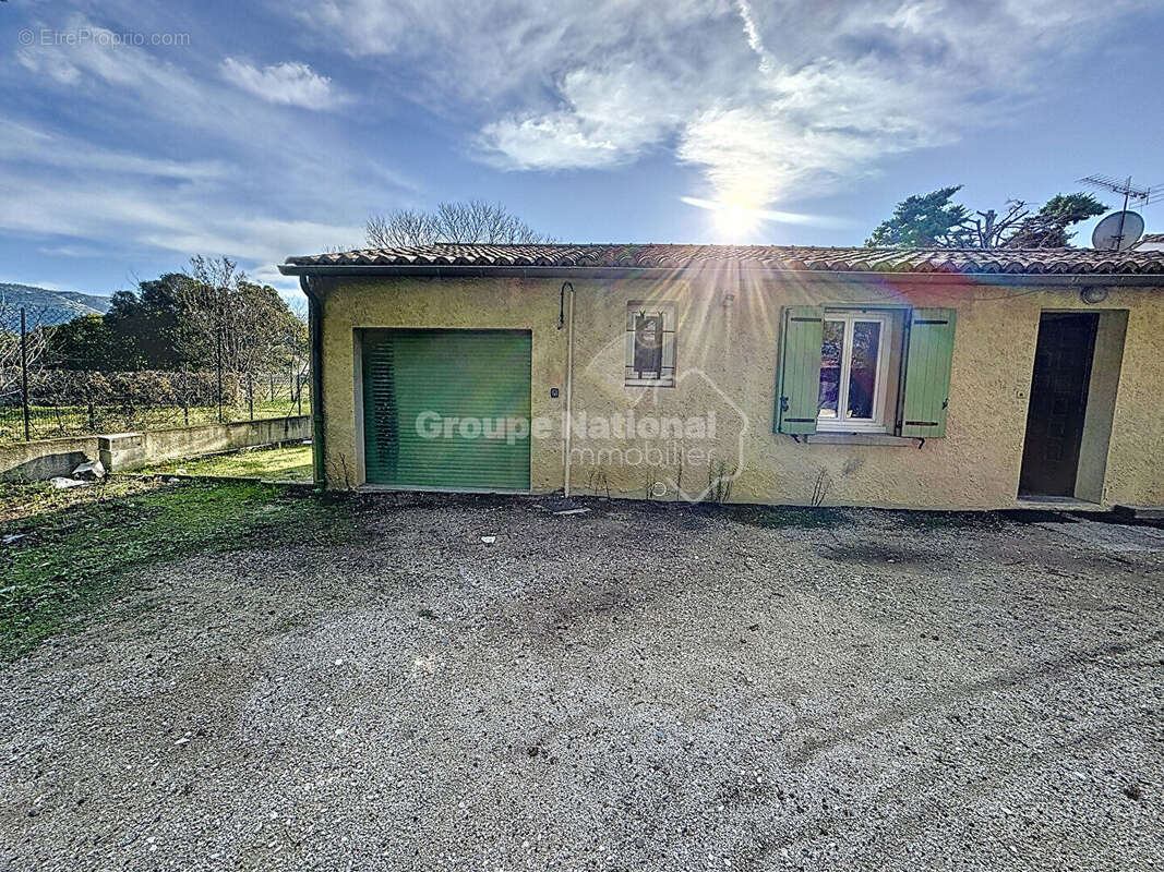 Maison à CHEVAL-BLANC