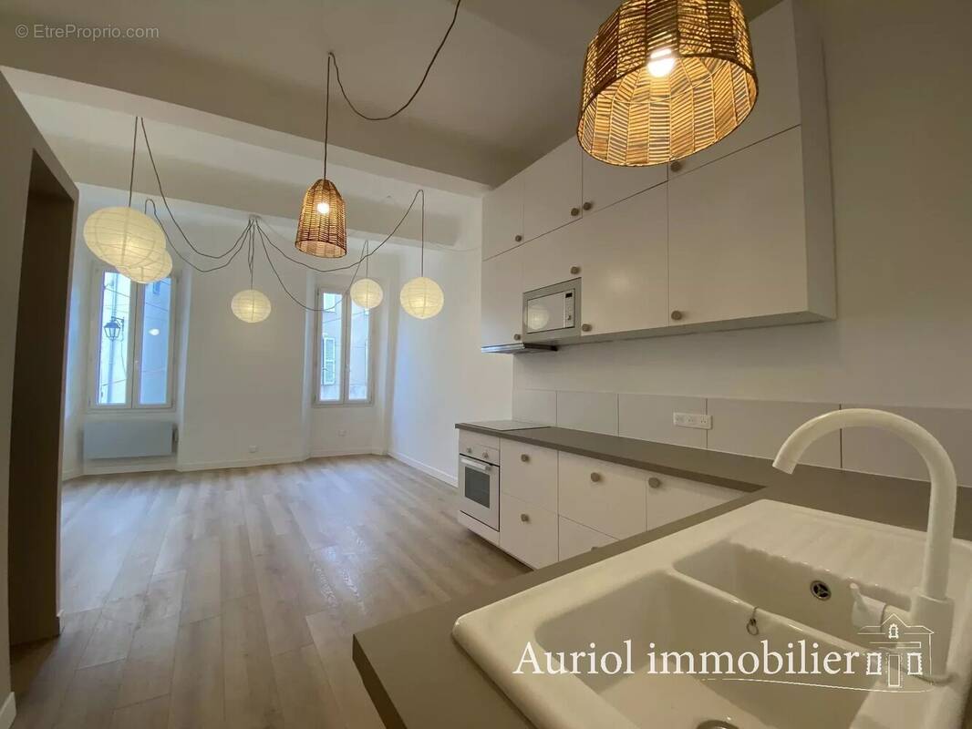 Appartement à AURIOL