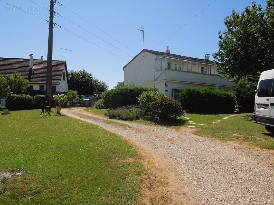 Maison à COURTENAY