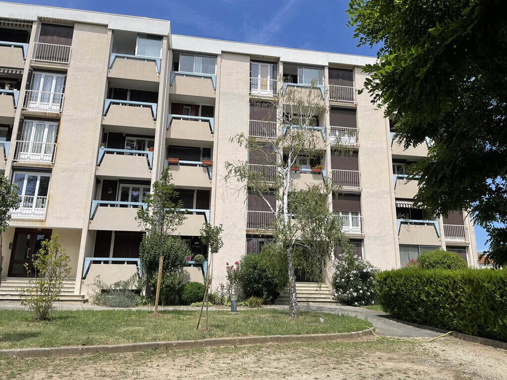 Appartement à BOURG-LES-VALENCE