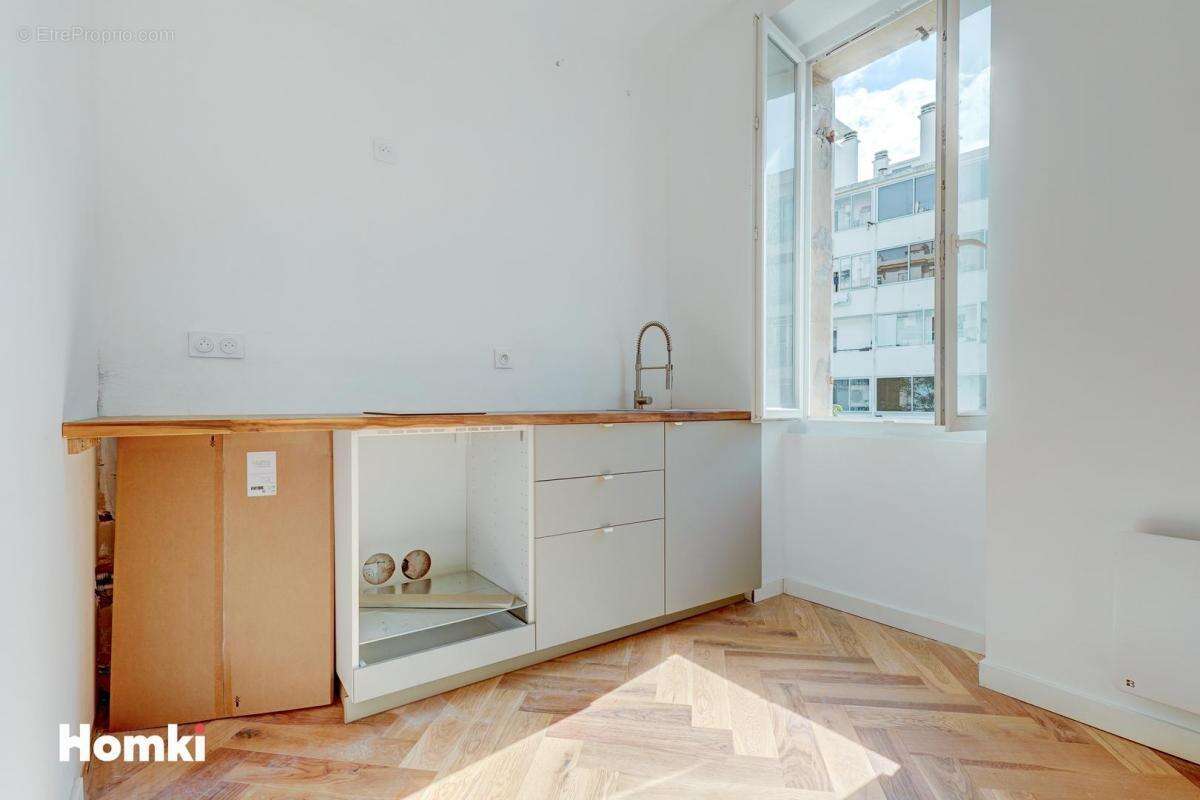 Appartement à MARSEILLE-7E