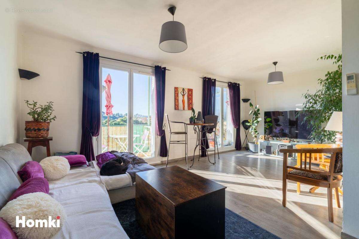 Appartement à MARSEILLE-13E