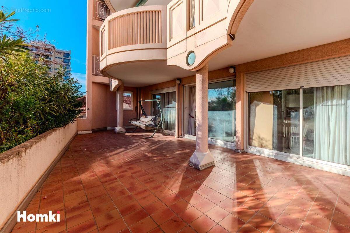 Appartement à FREJUS