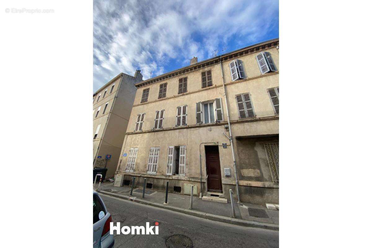 Appartement à MARSEILLE-4E