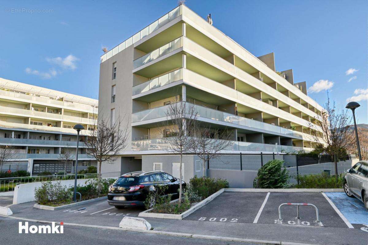 Appartement à MARSEILLE-12E