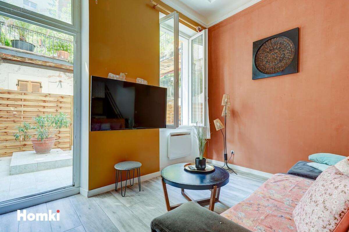 Appartement à MARSEILLE-4E