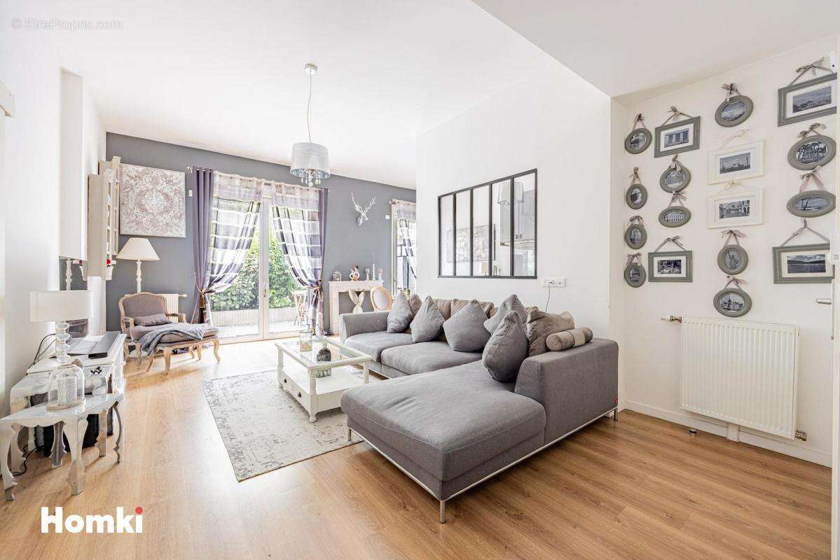 Appartement à GENNEVILLIERS