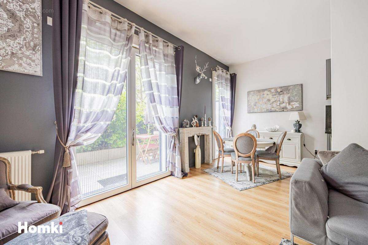 Appartement à GENNEVILLIERS