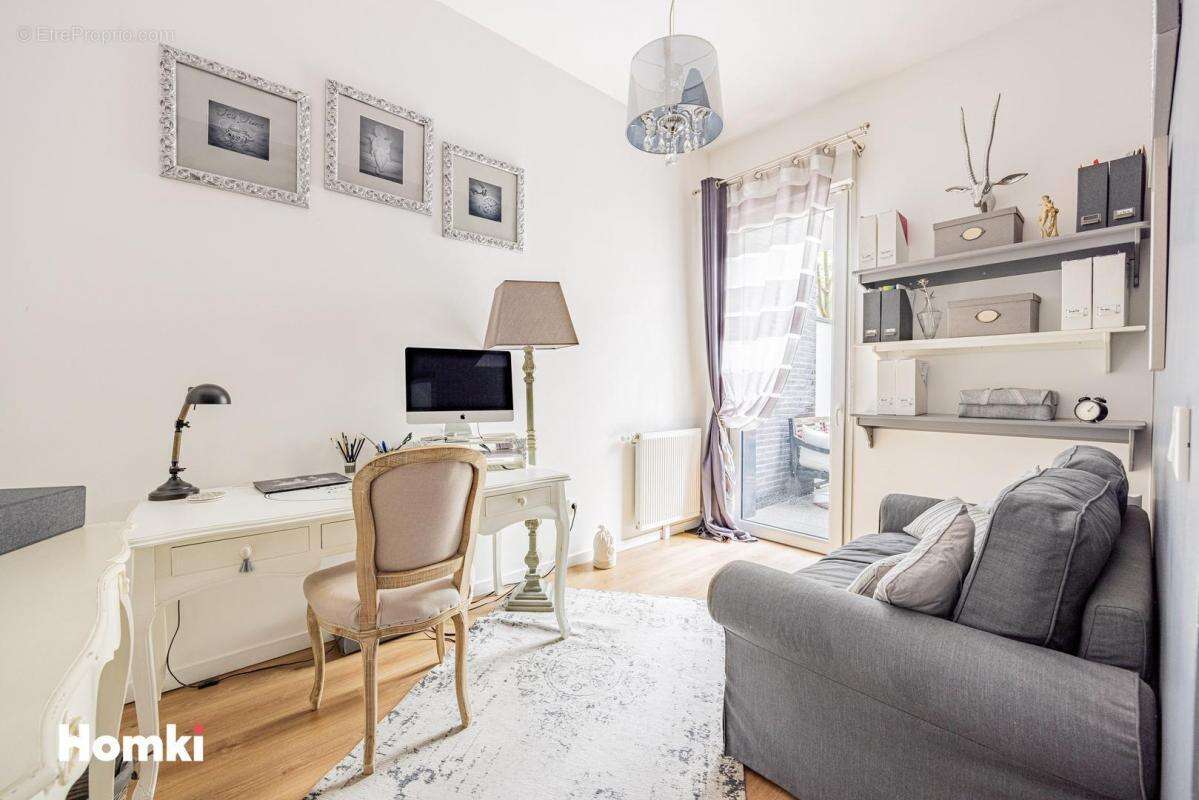 Appartement à GENNEVILLIERS