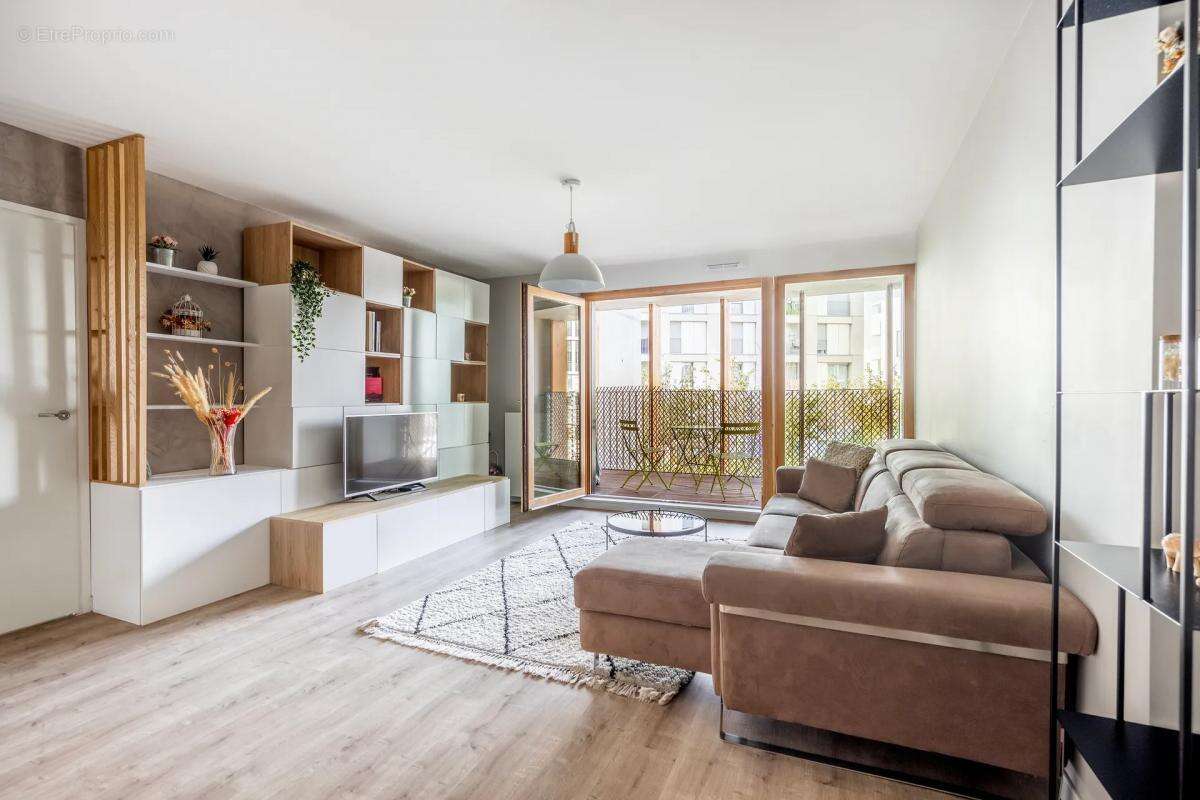 Appartement à NANTERRE