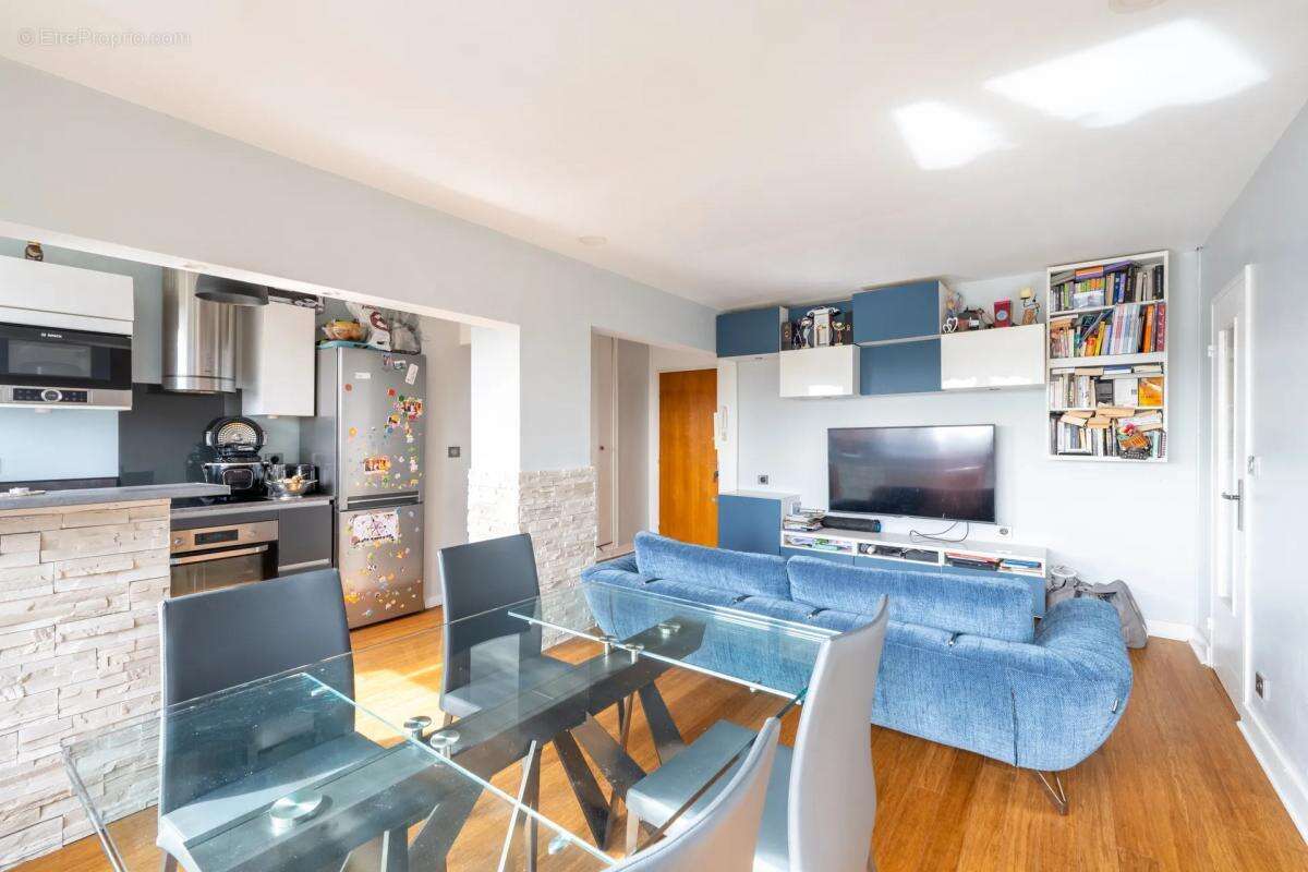 Appartement à LE PERREUX-SUR-MARNE