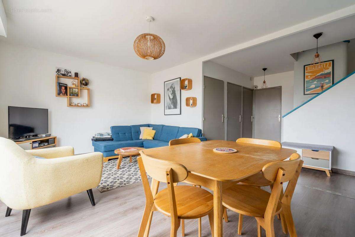 Appartement à ASNIERES-SUR-SEINE