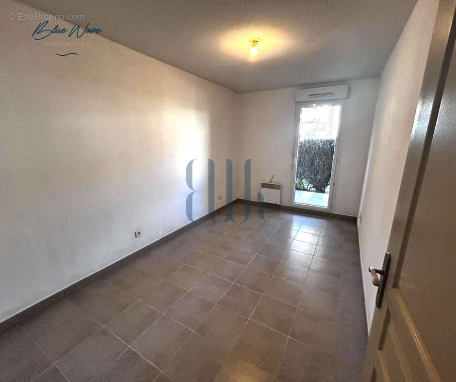 Appartement à ROQUEBRUNE-SUR-ARGENS