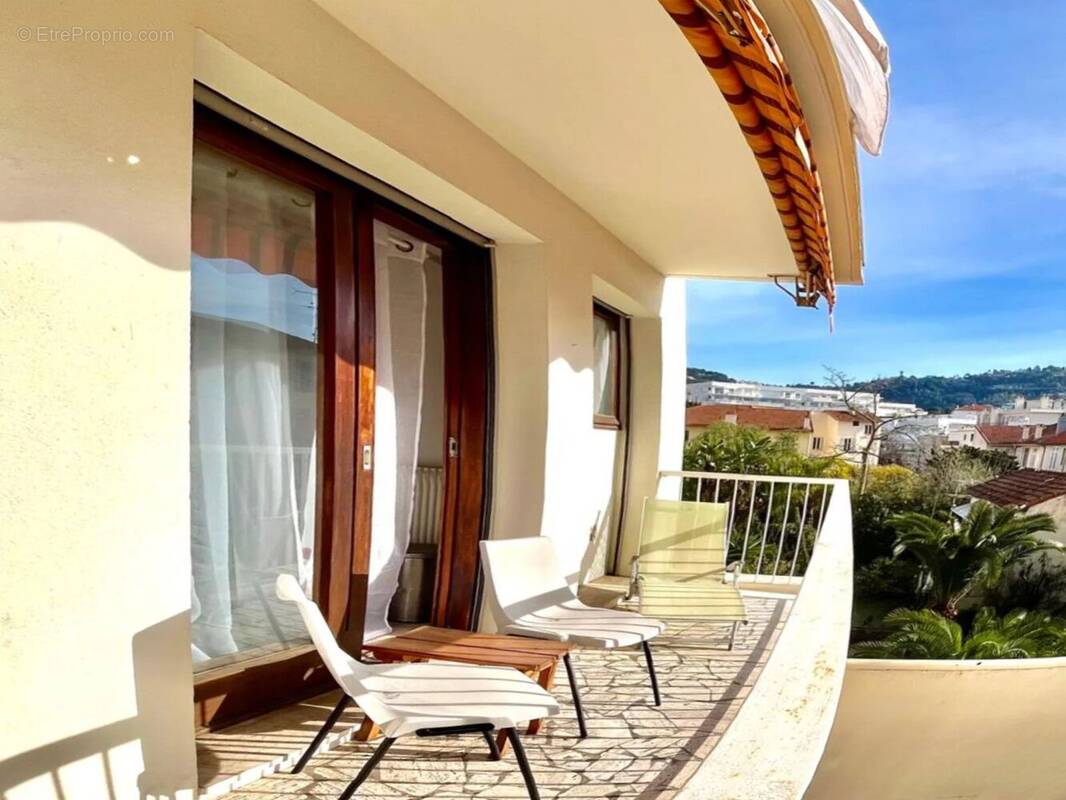 Appartement à CANNES