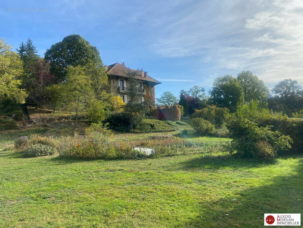 Autre à SEMUR-EN-AUXOIS