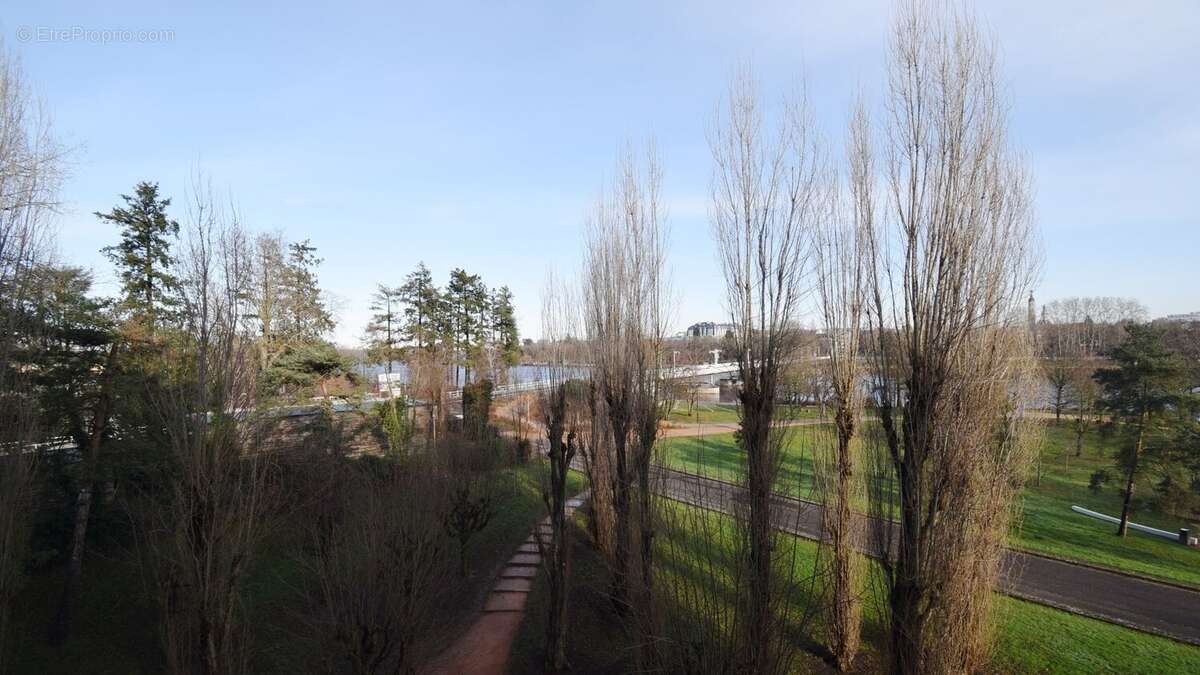 Appartement à BELLERIVE-SUR-ALLIER