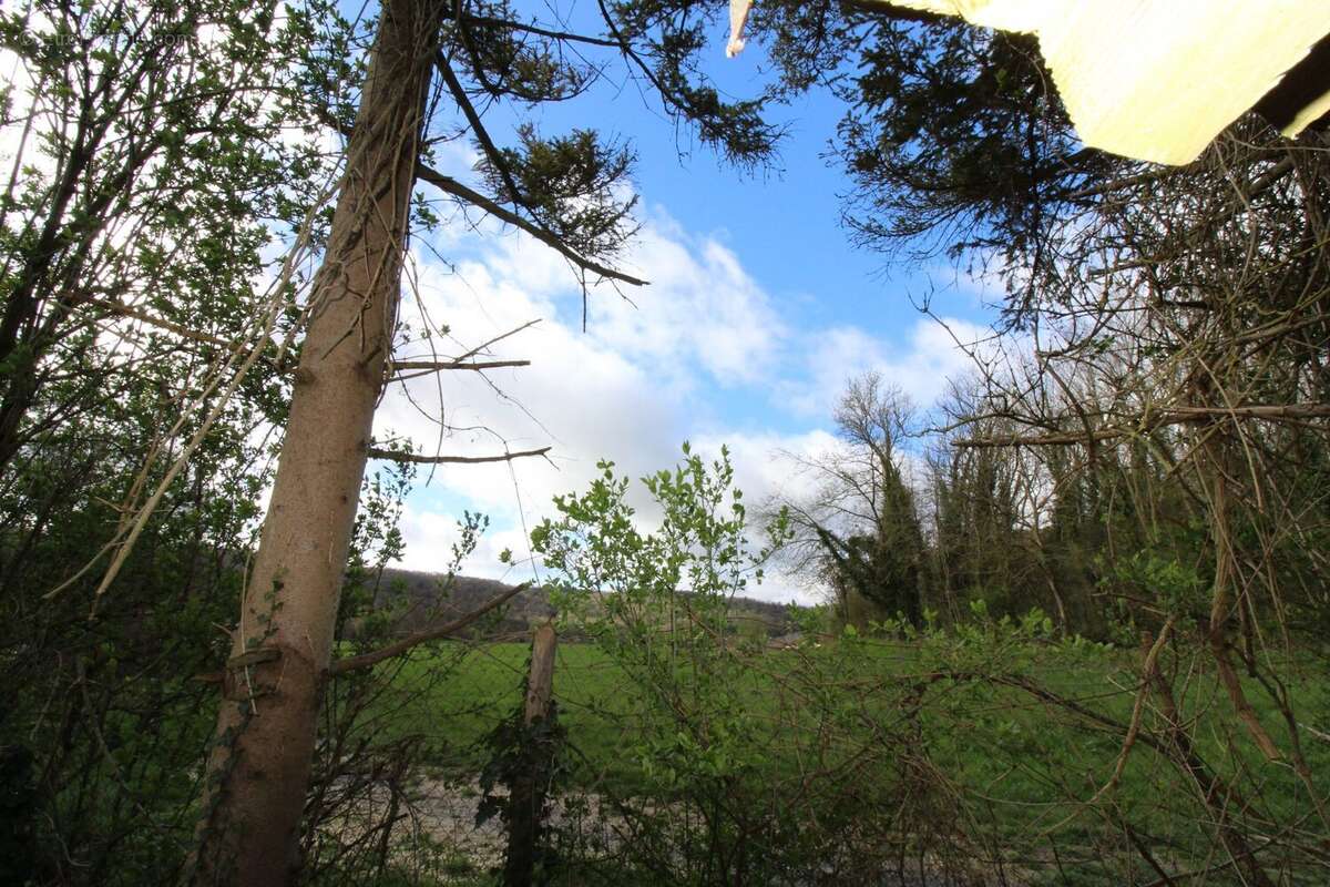 Terrain à ROMENY-SUR-MARNE