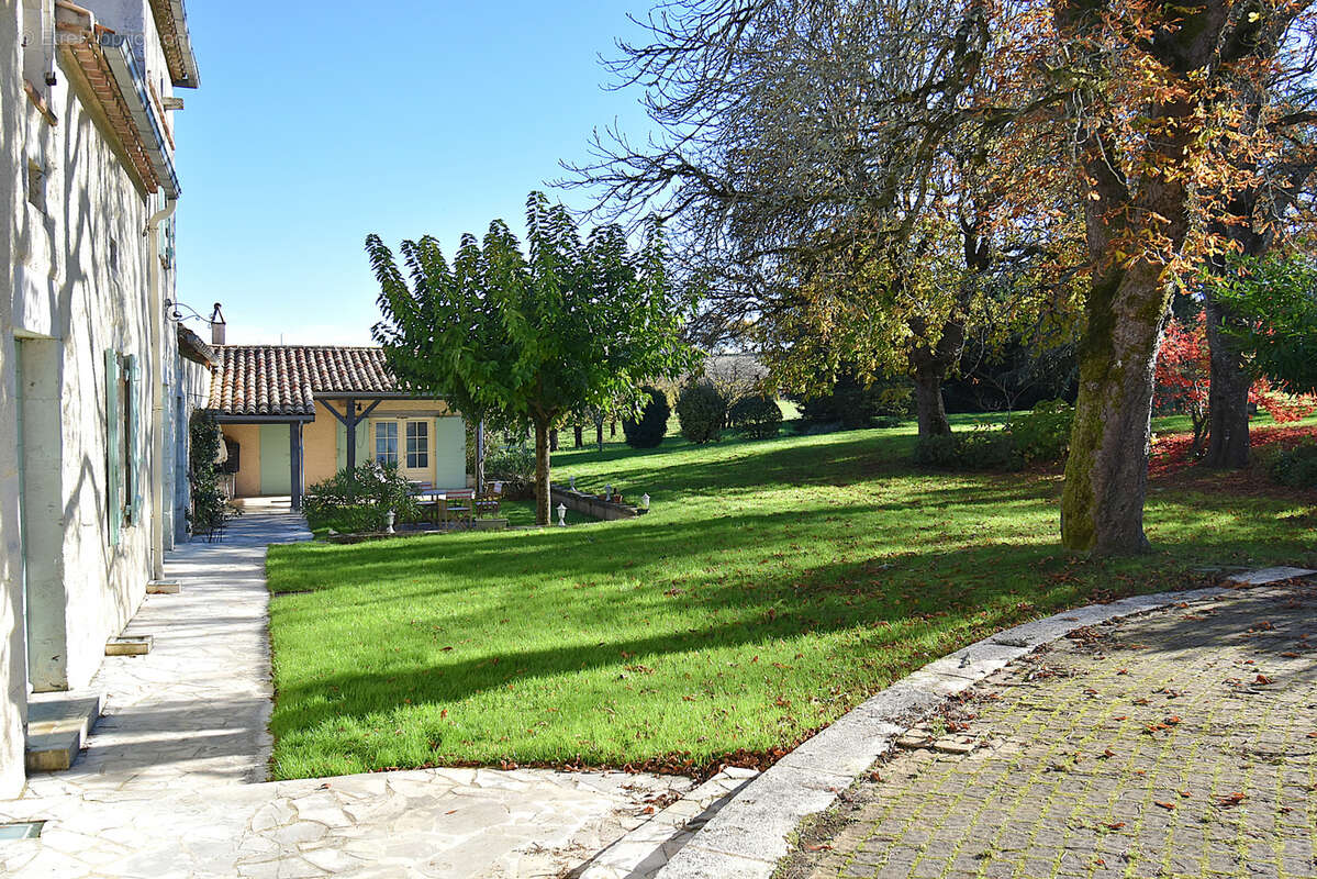 Maison à TOURNON-D&#039;AGENAIS